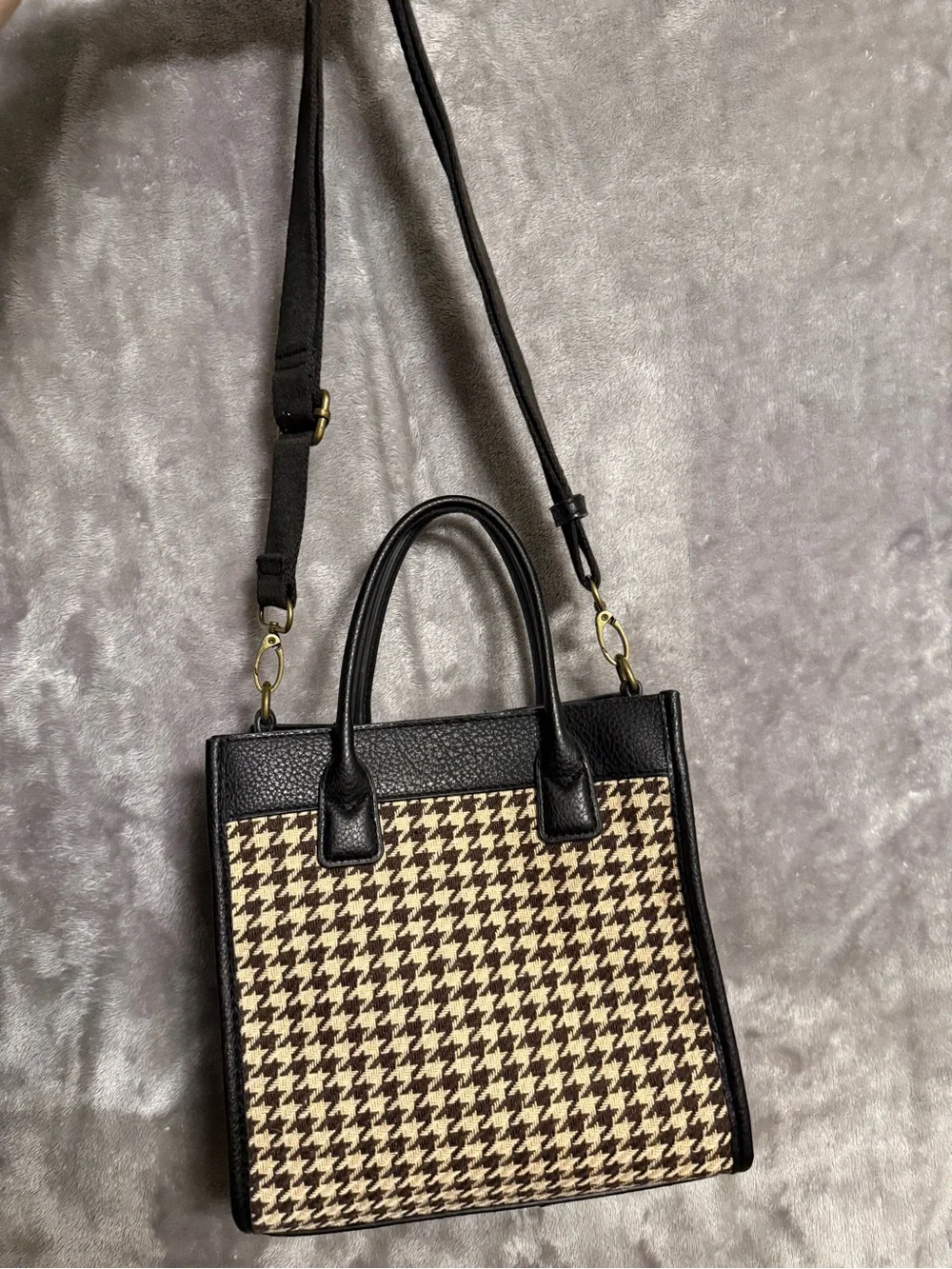 Time and Tru Women's Houndstooth Mini Tote Bag - Picture 2 of 5